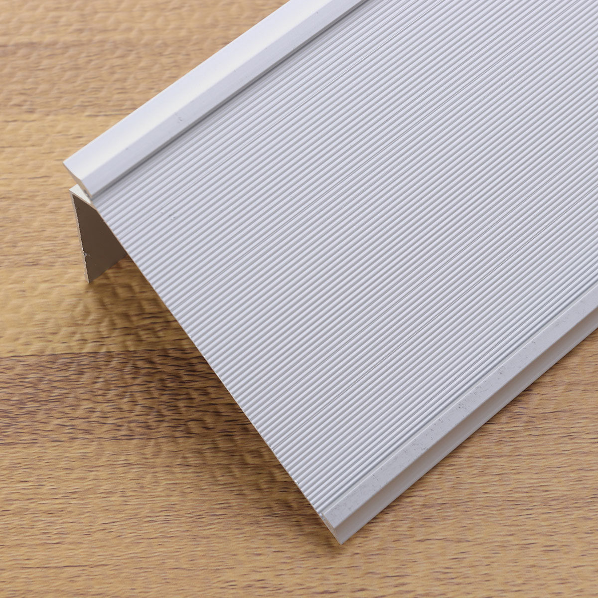 L Shape Aluminum Business Card - Desk Name Plate recension och pris